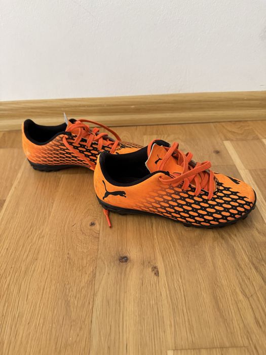 Ghete adidasi fotbal sport Puma ( nu nike, adidas)