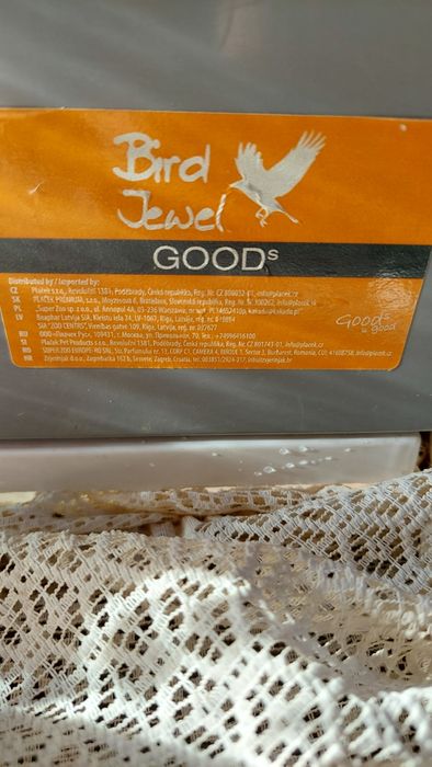 Vând papagal Rozela + cușcă