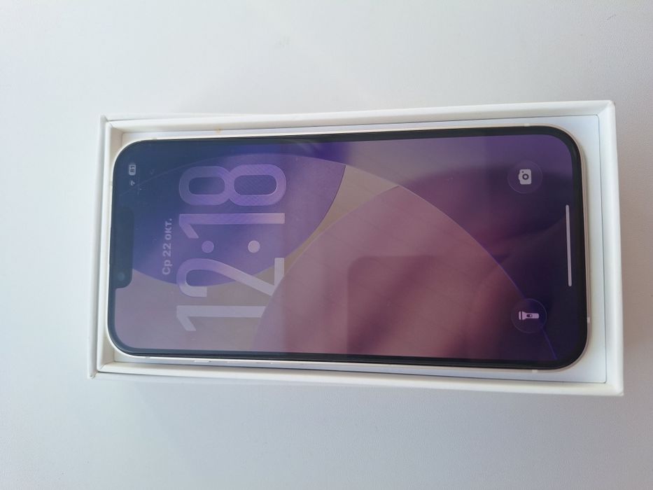 Продам айфон 13 новый