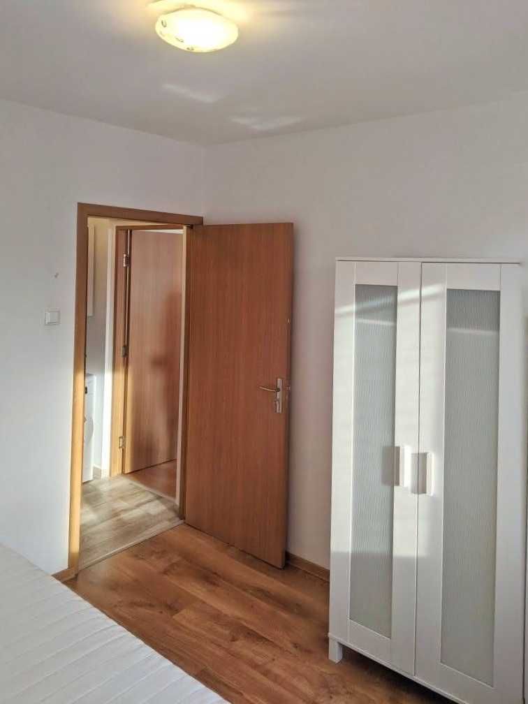 Proprietar - Vand apartament 2 camere mobilat zona Florilor / Vlahuta