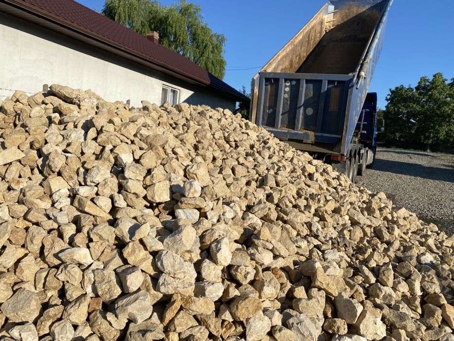 Piatra decorativa de calcar