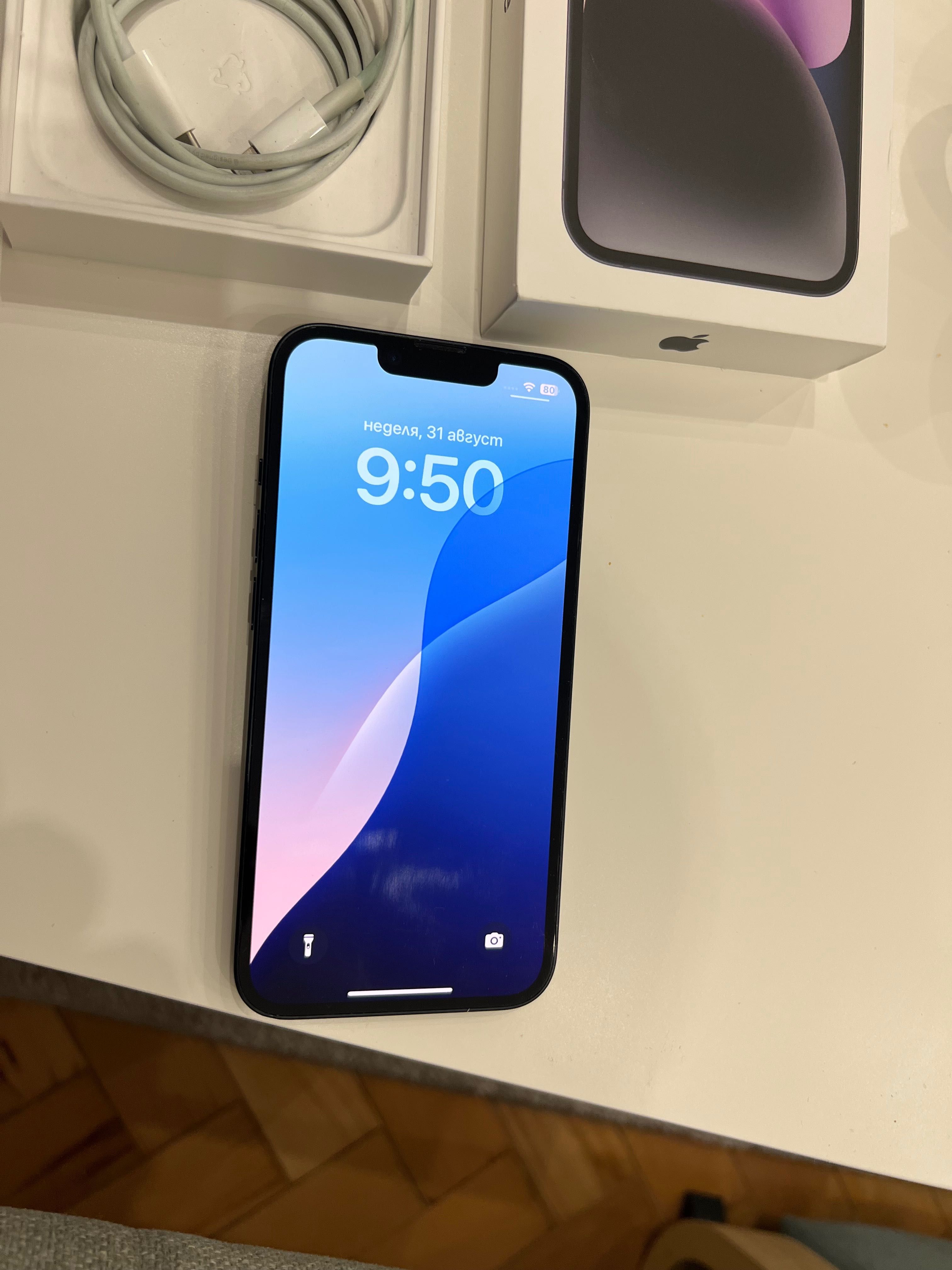 iphone 14. Без нищо сменяно по него! Батерия на 87%