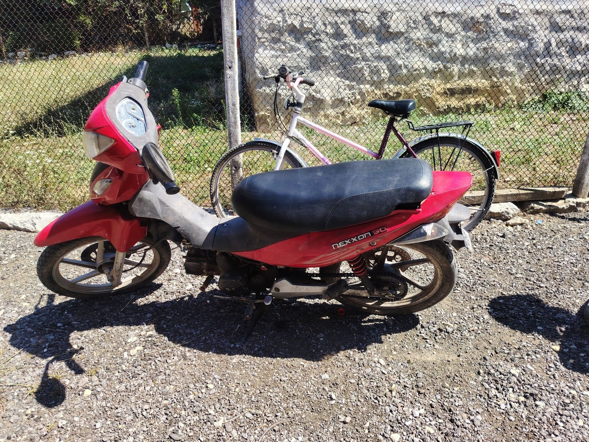 Продавам kymco nexxon 50
