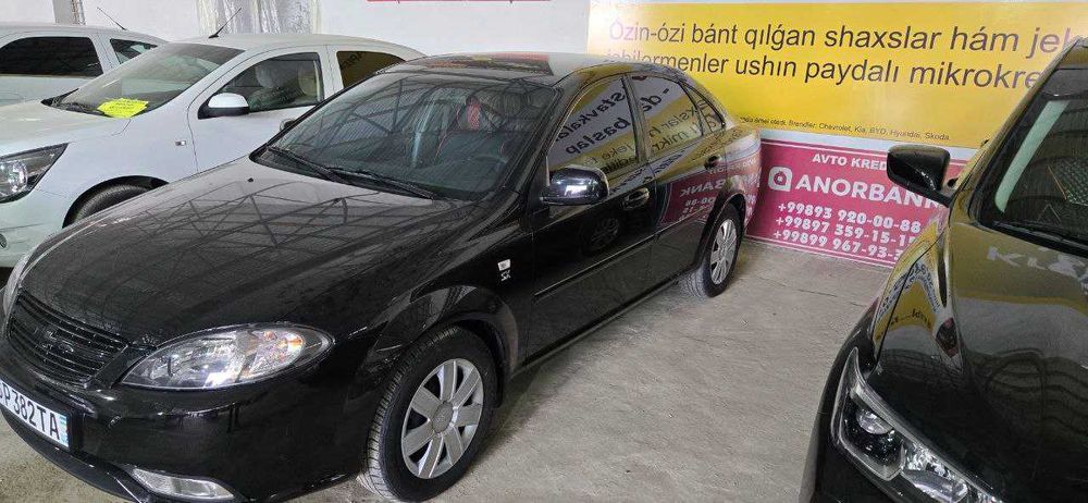 Lacetti автомобиль