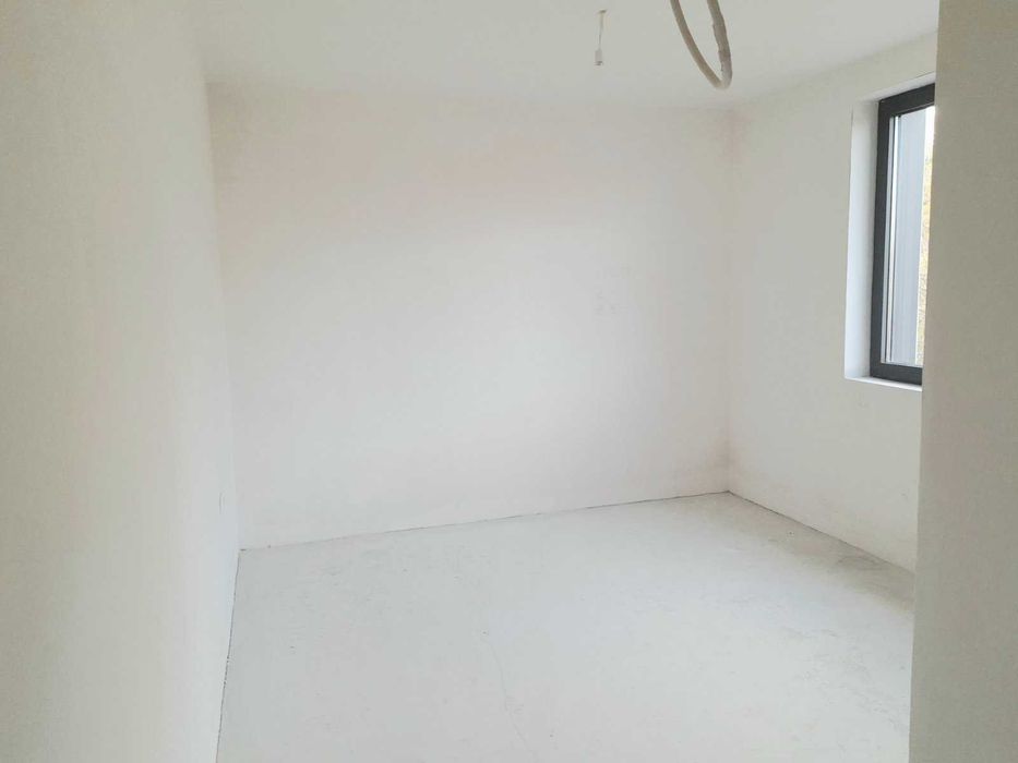 Продава се Многостаен апартамент в Варна, Левски - 138 кв.м за 2022 €/кв.м - Снимка #5