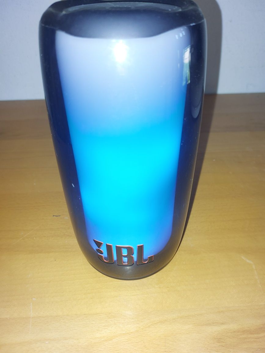 Продавам JBL PULSE 5