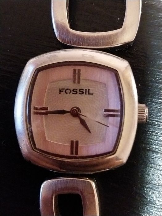 Дамски часовник FOSSIL