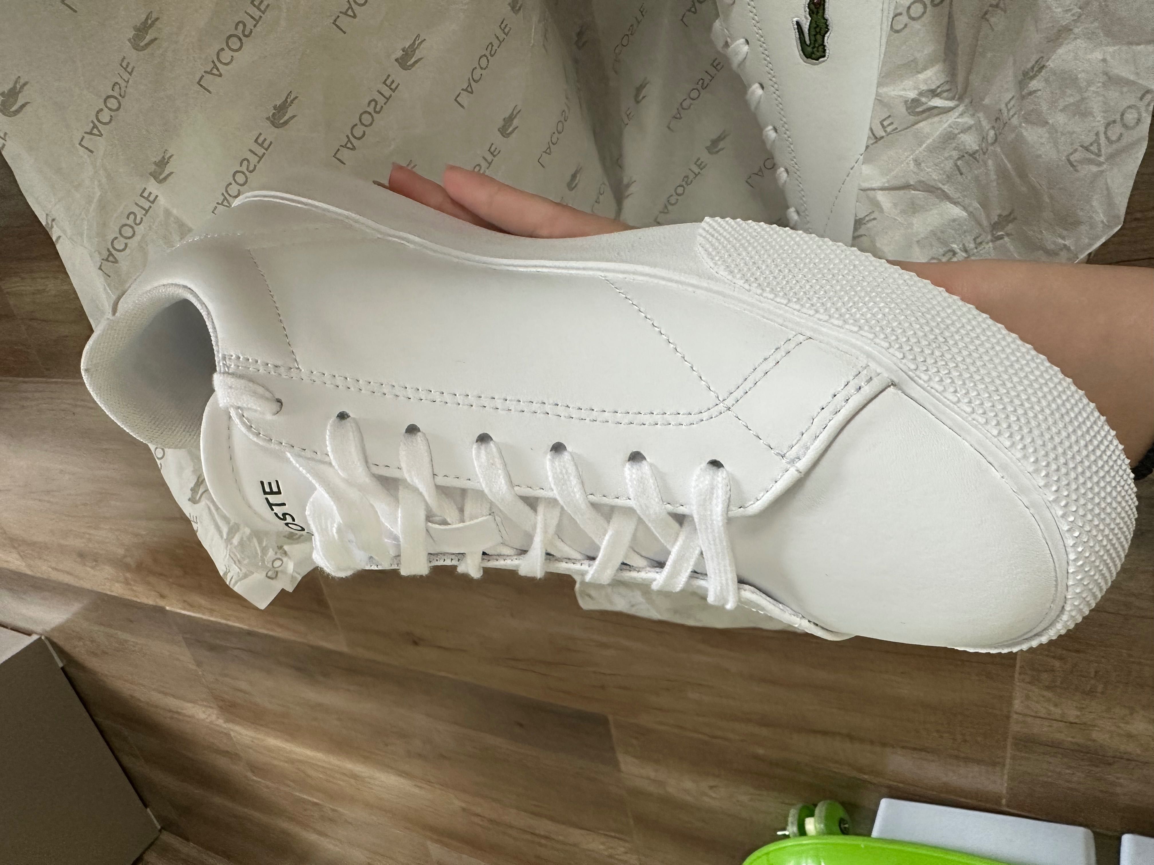 Чисто нови обувки Lacoste