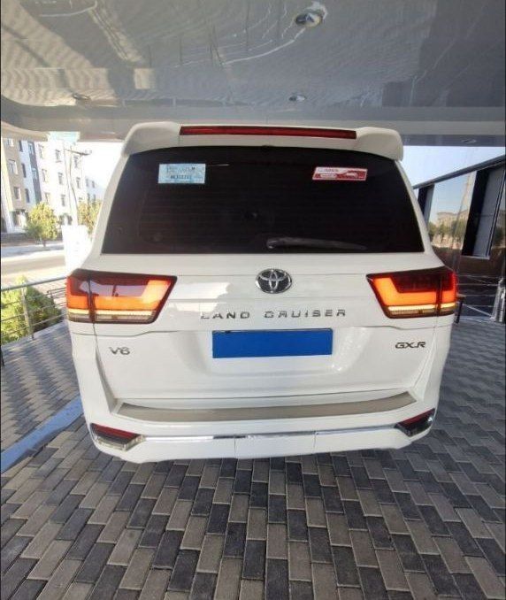Tayota Land Cruiser 200 Yaponka
