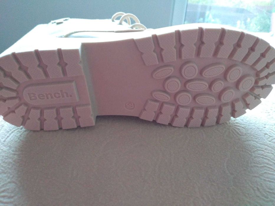 Ghete elegante Bench bej, cu talpă groasă