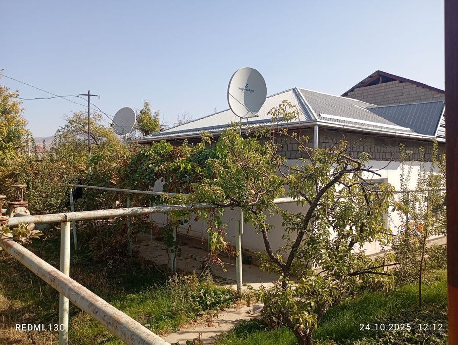 Uy sotiladi hovli srochno