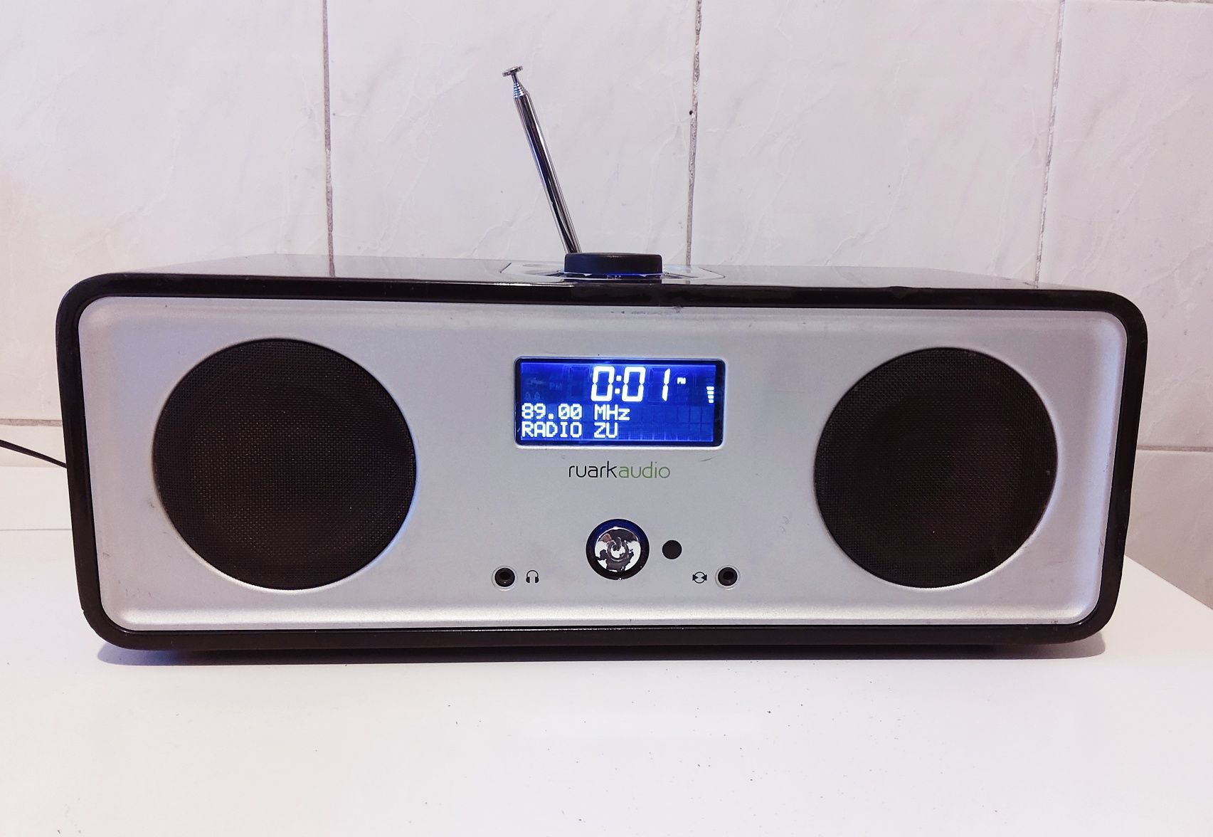 Vand radio Ruark R2i - perfect functional.