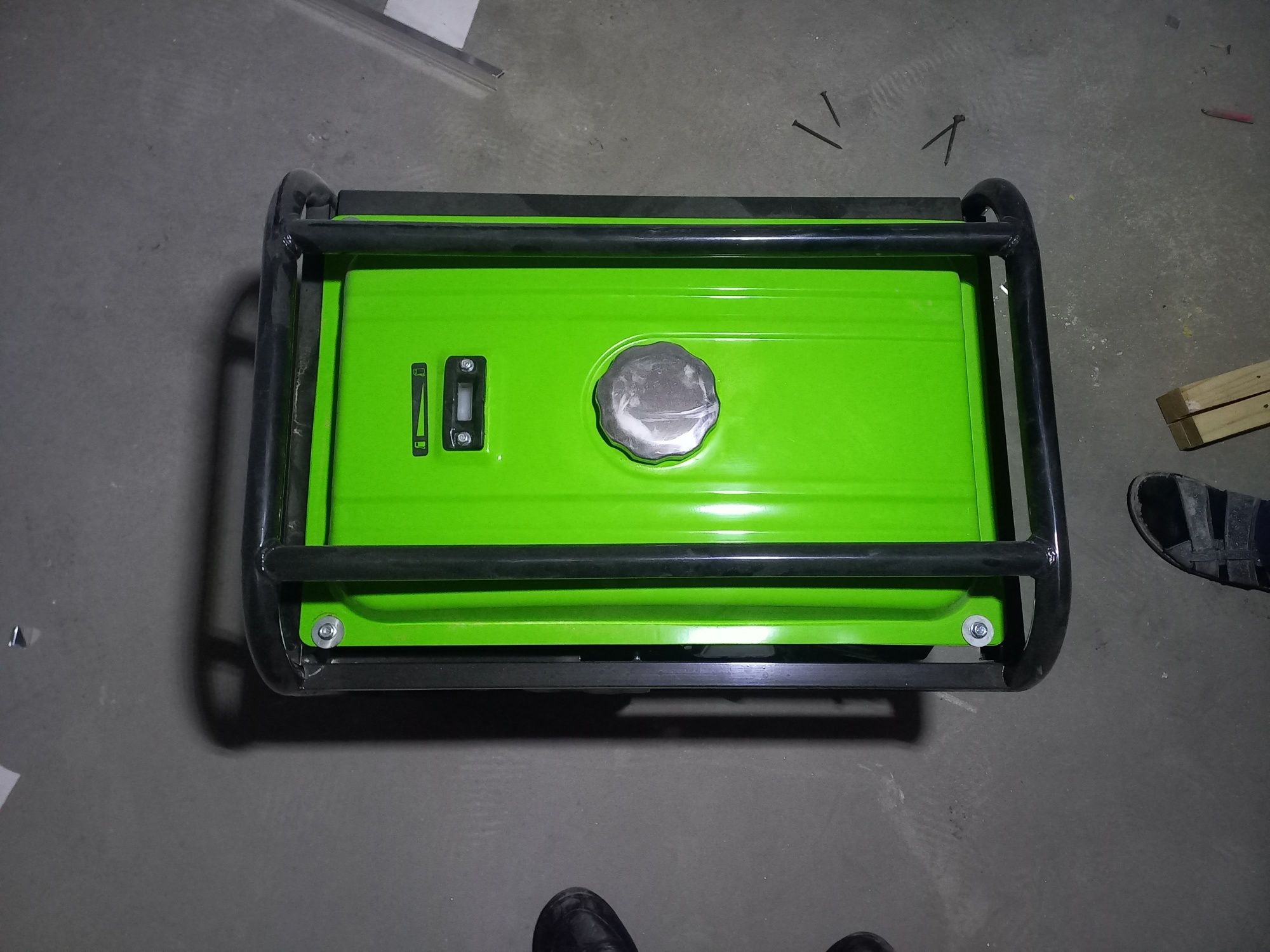 Generator dvejok 3.2 kw holati yangi srochna sotiladi