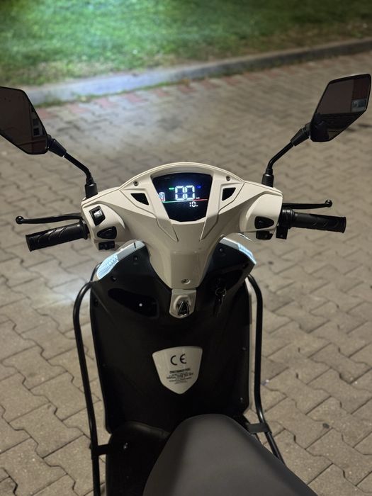 Scuter electric fara permis Rdb hoinarul v