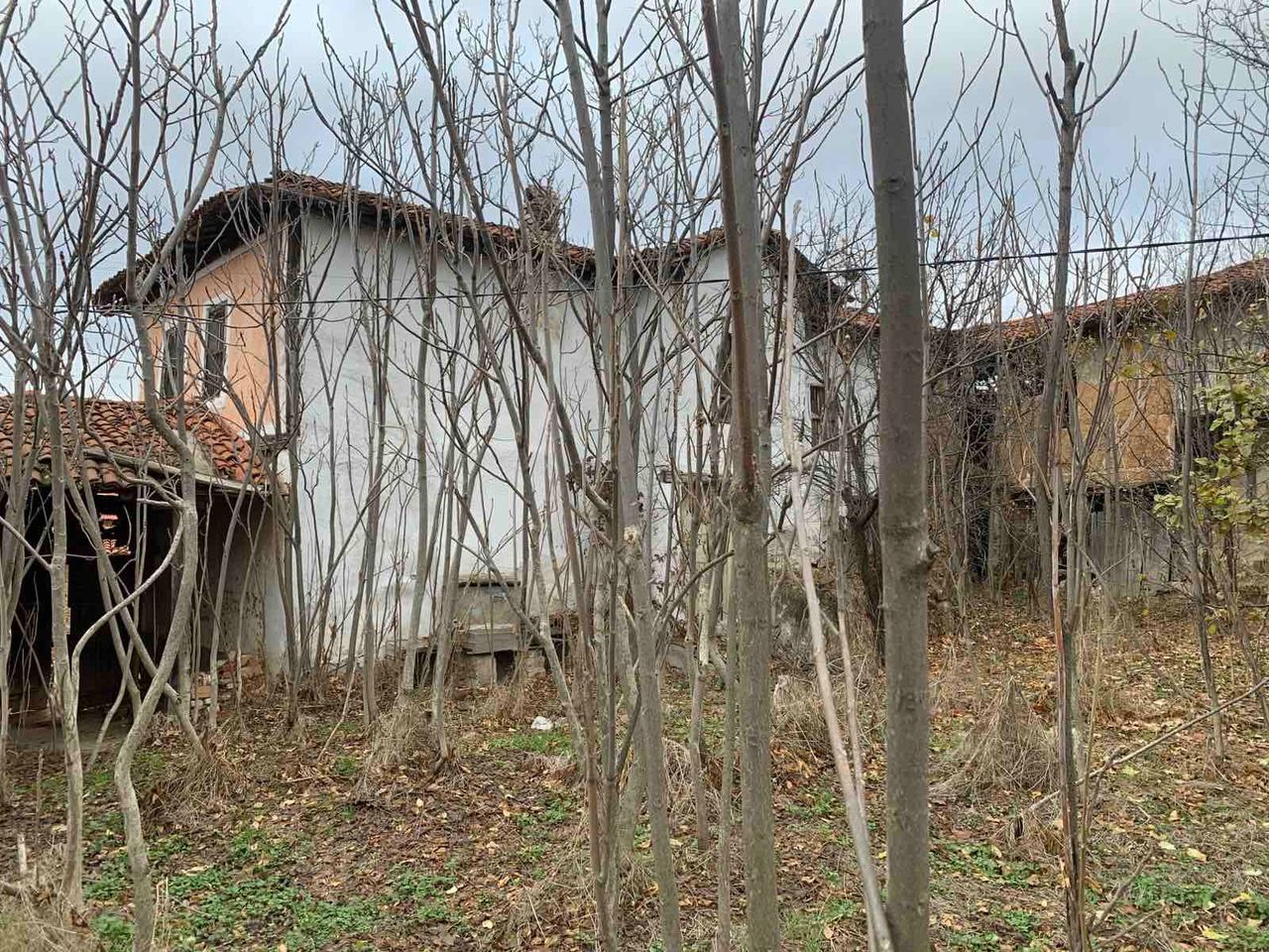 Продава се Къща в Пловдив, Коматевски възел - 100 кв.м за 35 €/кв.м - Снимка #1