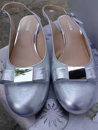 Vand pantof stil sanda femei marimea 38 culoare argintie
