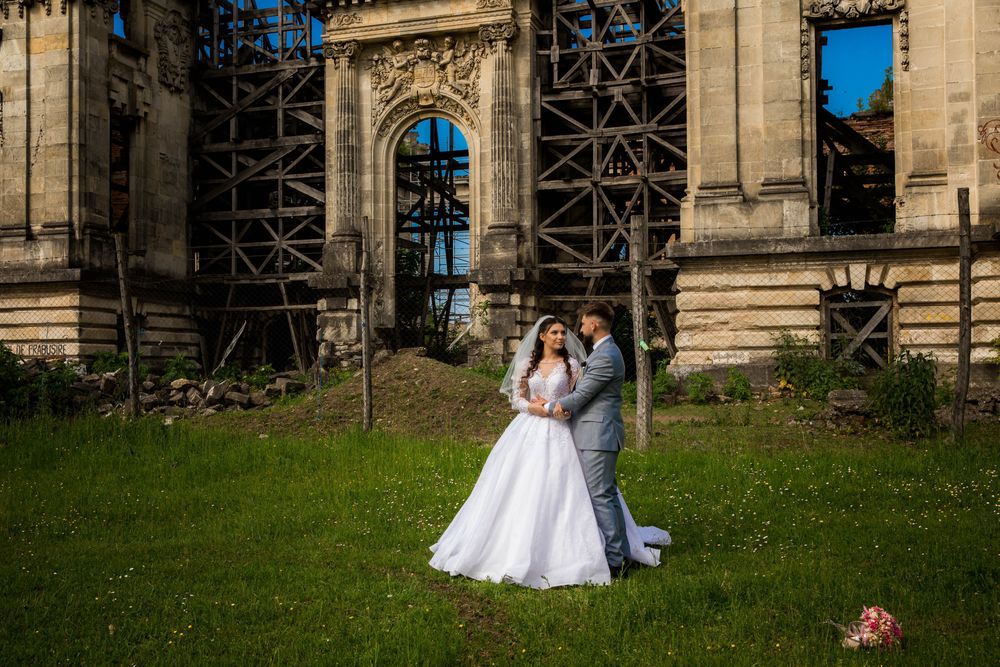 Vând rochie de mireasă