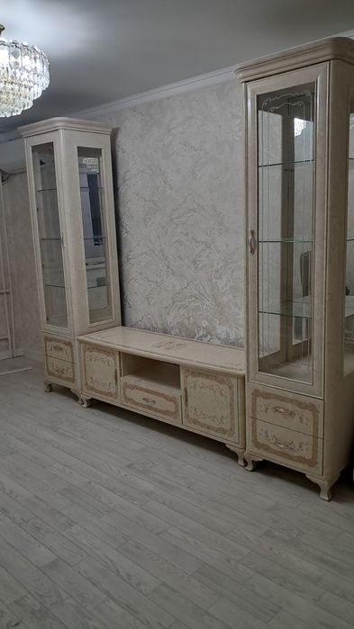 Сервант өте жақсы жағдайда