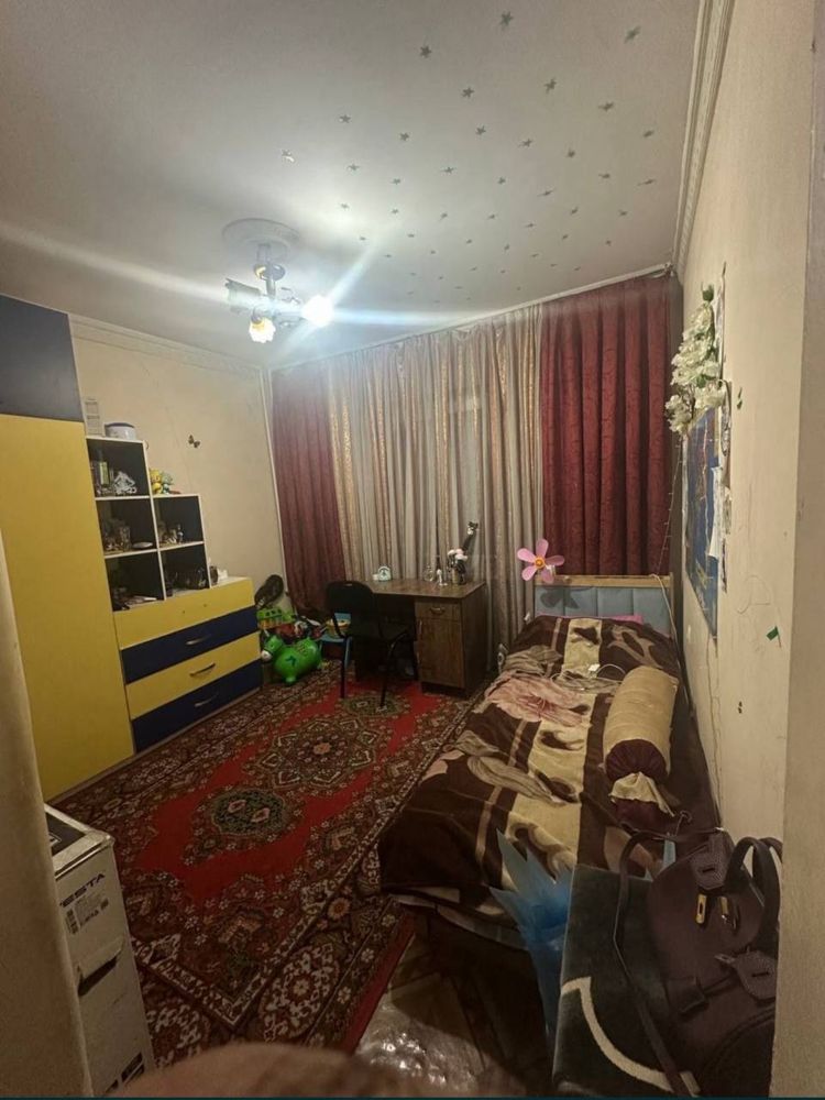 Срочно продаю квартиру на сергели строителей