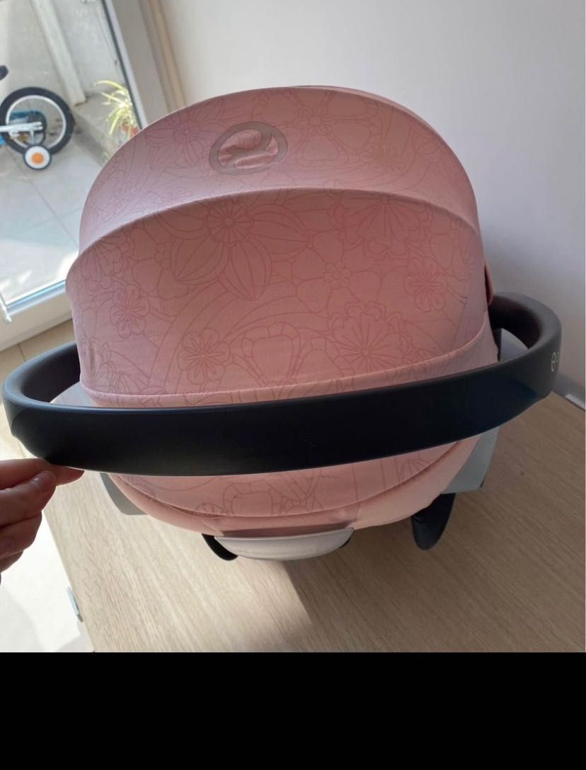 Стол за кола Cybex Cloud Z i-Size SIMPLY FLOWERS, 45 – 87 см