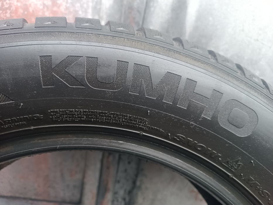 205/60/16 Kumho . дот 3022