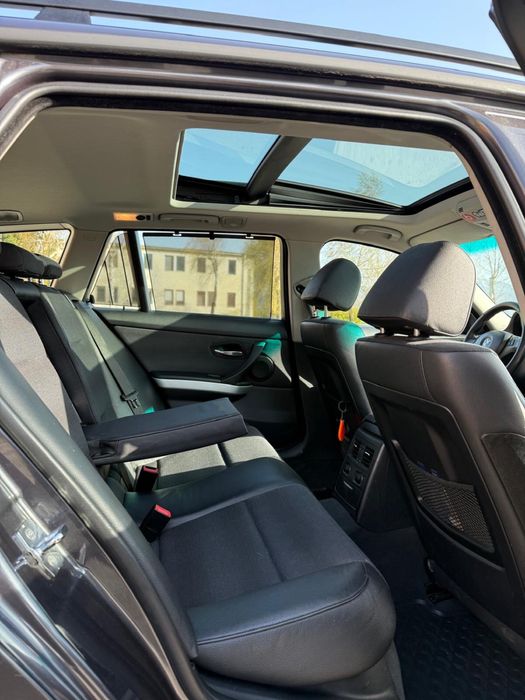 BMW 320d e91 panoramic.