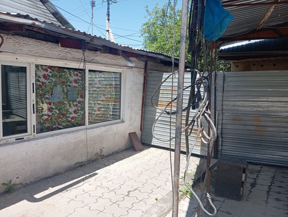 Сдам пол дома с отдельным входом