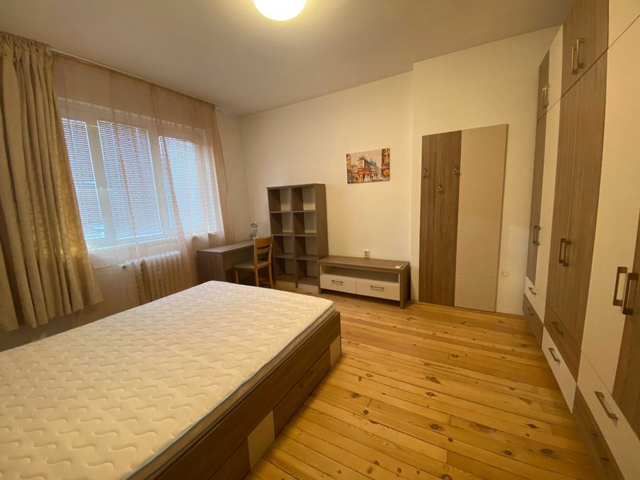 Дава се под наем Тристаен апартамент в София, Център - 70 кв.м за 680 € - Снимка #5