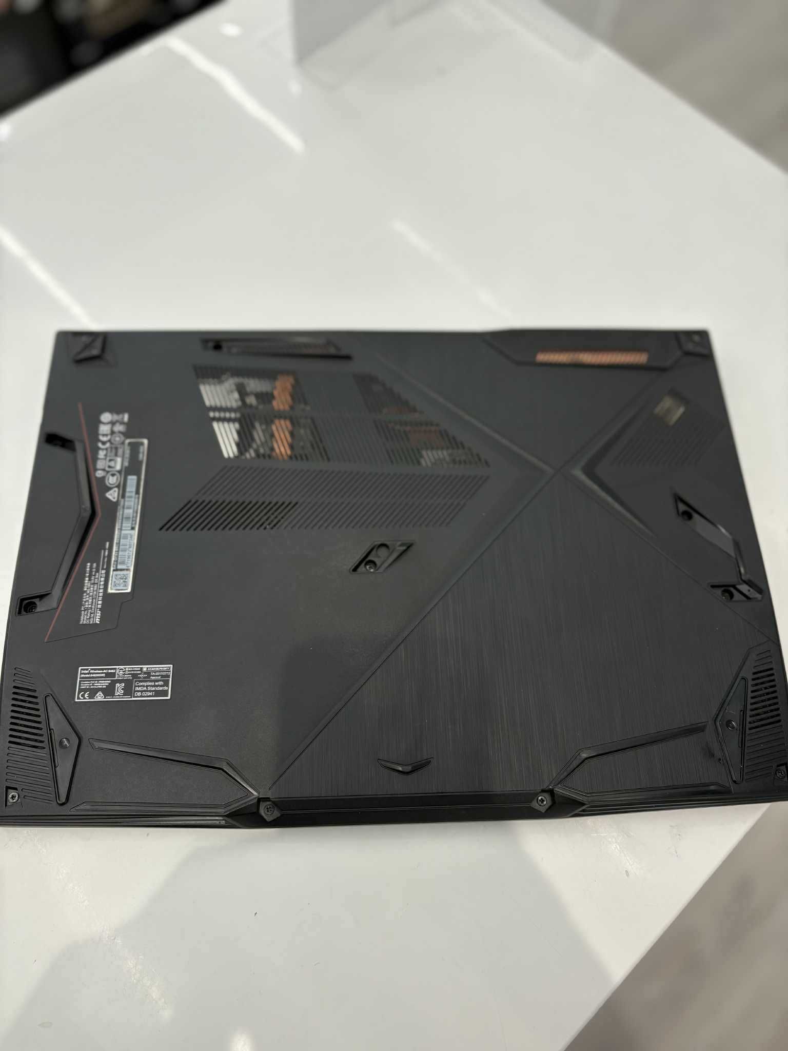 Геймърски лаптоп MSI GF63