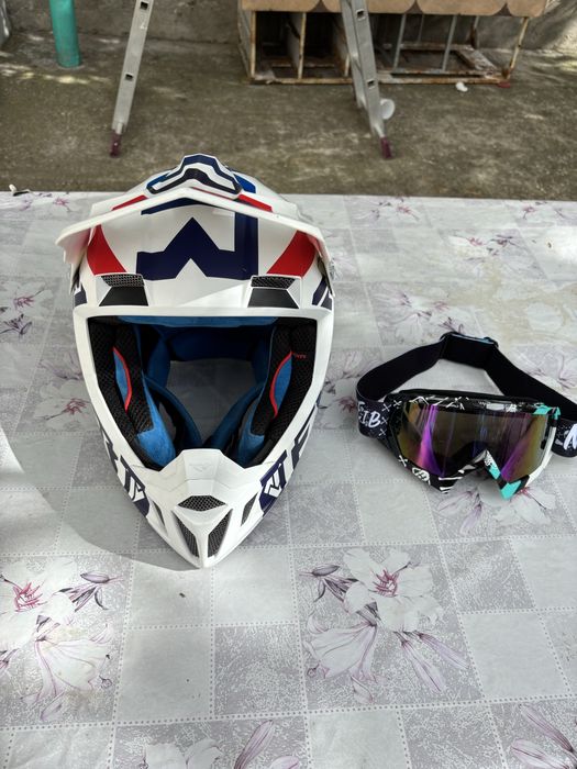 Кросова каска fxr