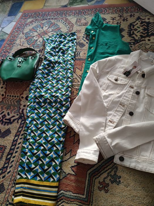 Лот от дамски дрехи