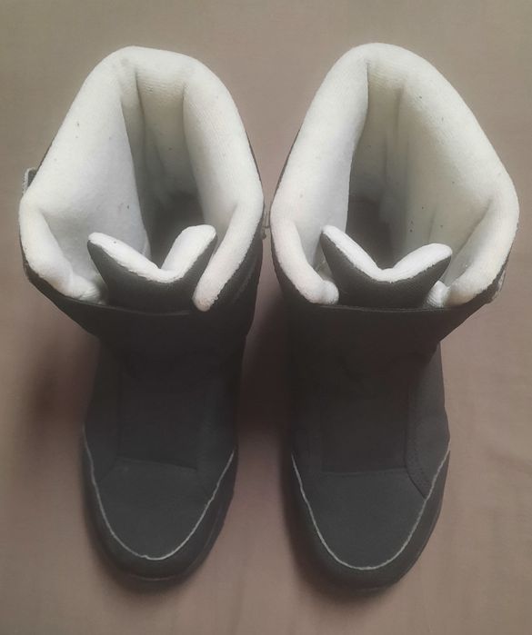 Cizme Quechua marimea 32