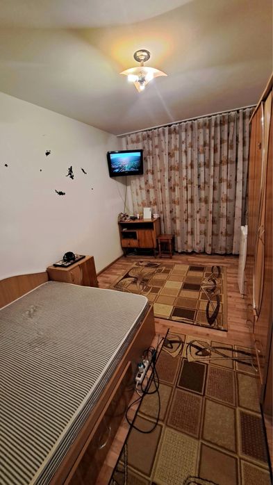 Inchiriez garsoniera