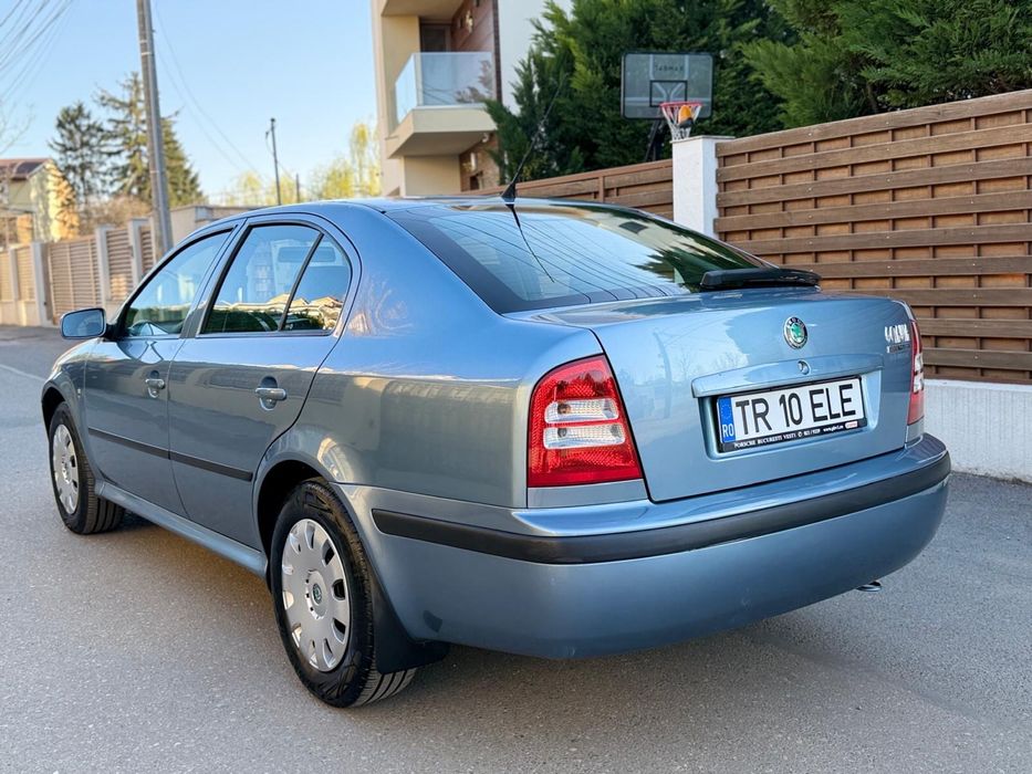 Skoda Octavia TOUR 2008 1.6 L benzina km reali stare impecabila var +-