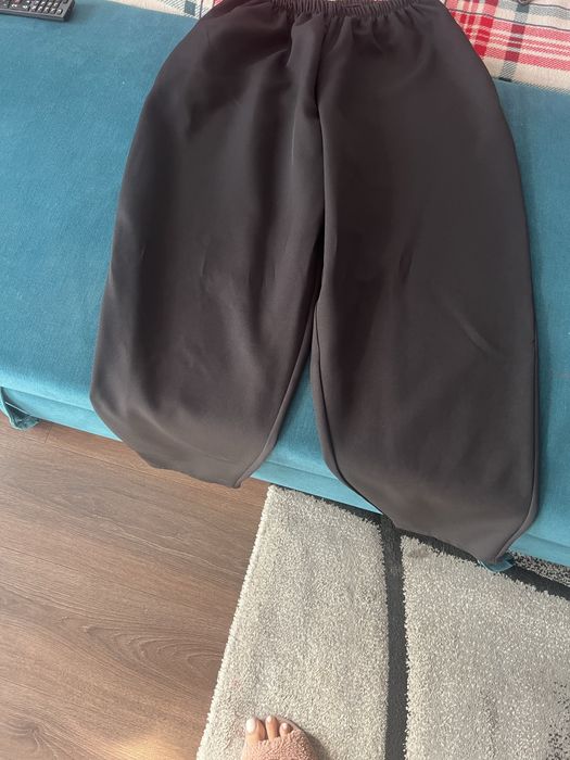 Costum de dama impecabil nepurtat