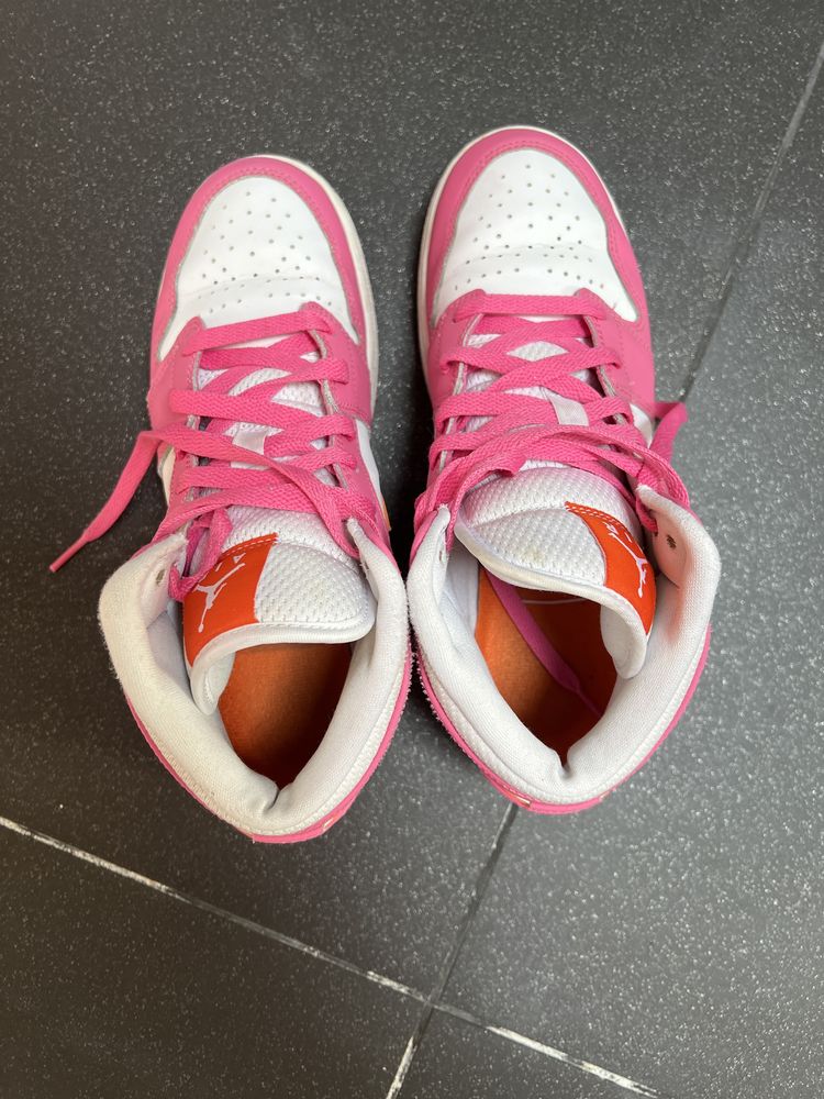 Air Jordan дамски маратонки