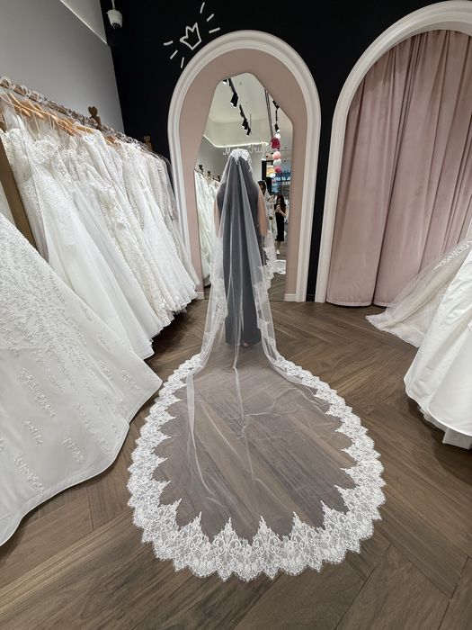 Voal cu dantela Mary Trufel Dubai