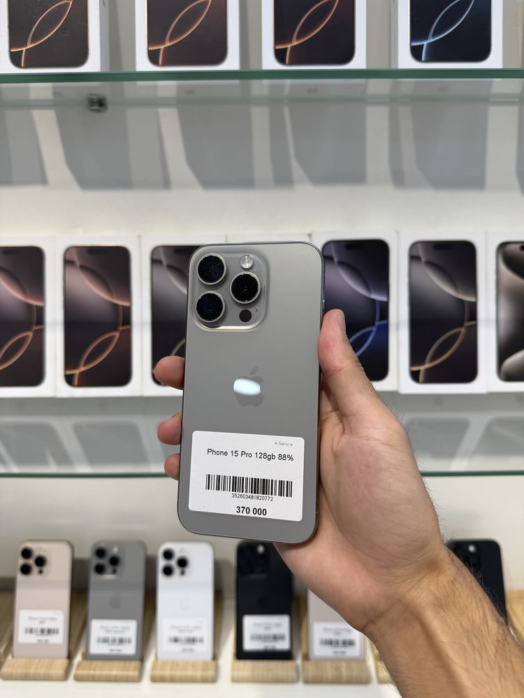 iPhone 15 Pro в идеальном состоянии