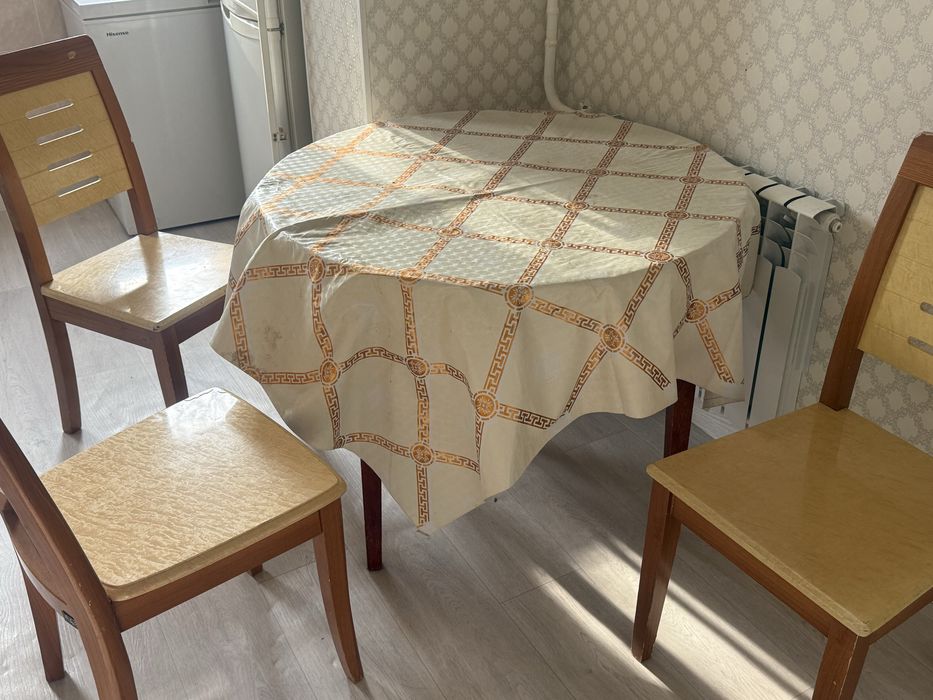 Продается Стол и стульЯ