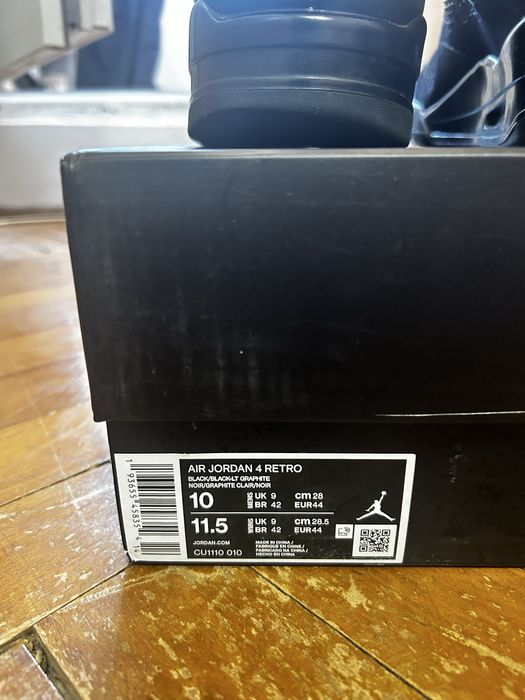Jordan 4 black cat