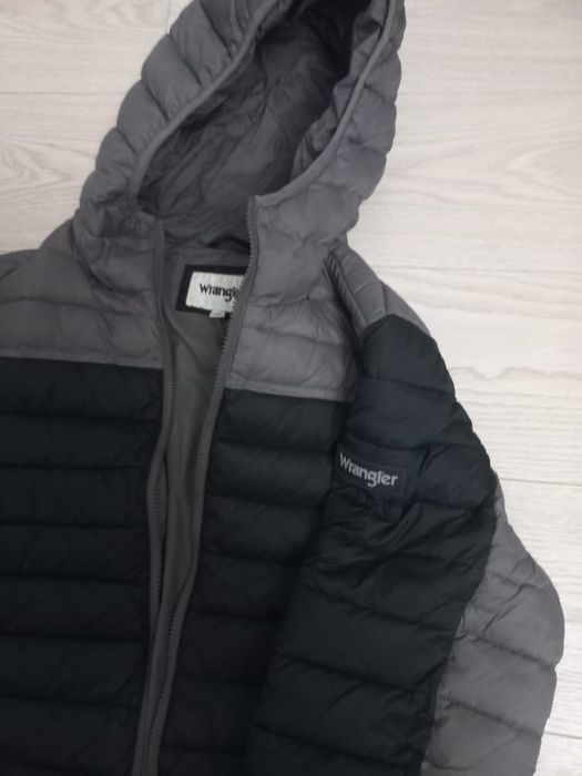 Продам куртку Wrangler