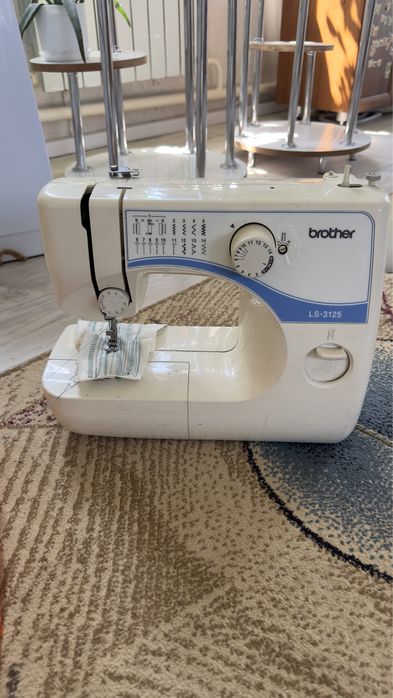 Швейная машина.     ,    ,