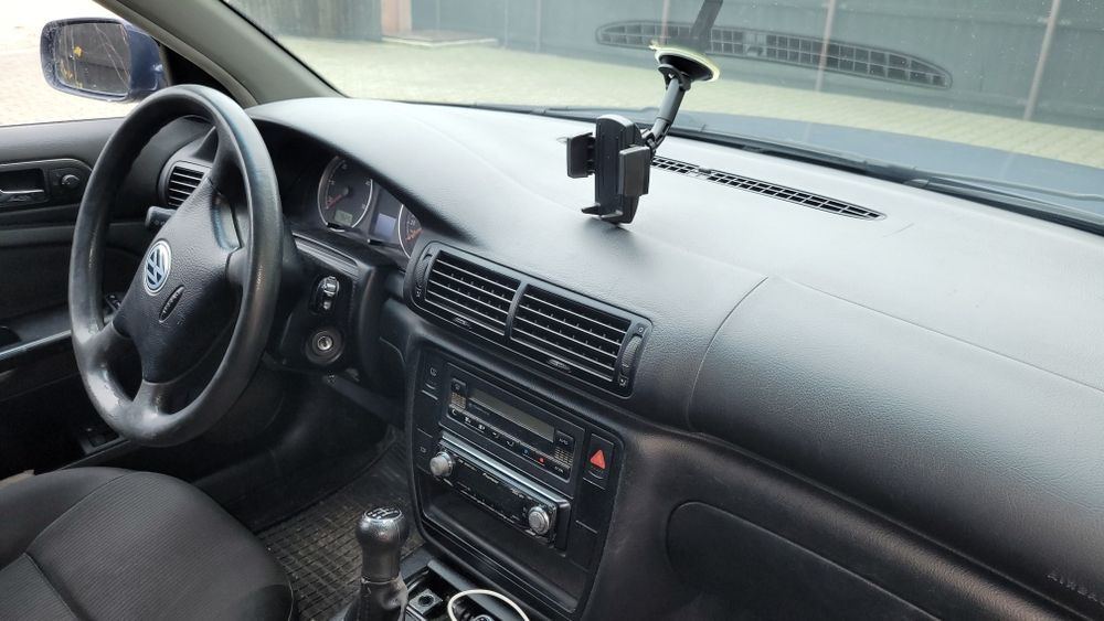 Vând Passat B 5.5