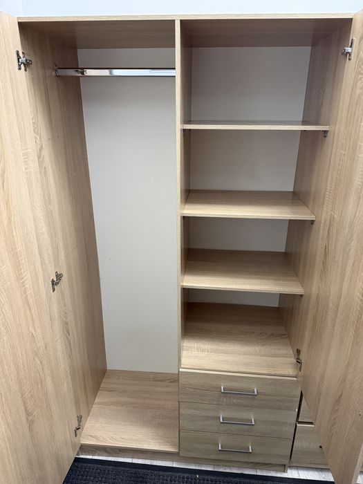 Dulap + Comoda 600 lei