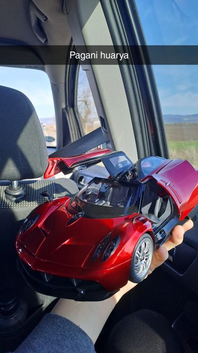---Pagani huayra---