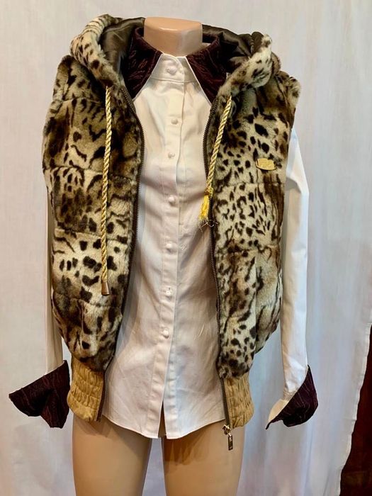 Vesta imitație blană imprimeu leopard cu glugă