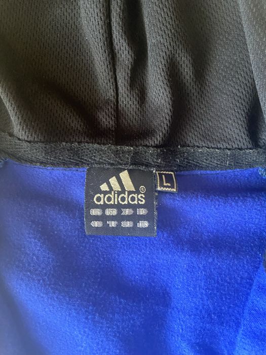 Спортен екип на Addidas размер L