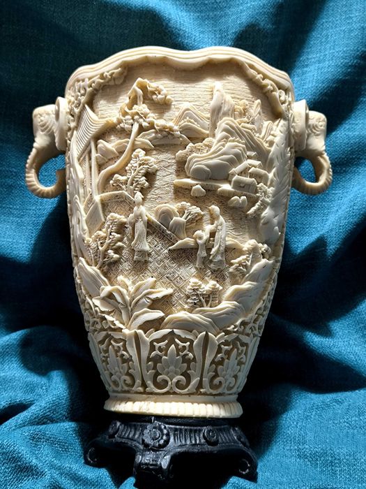 vaza deosebita Asia arta veche antichitati statuie decoratiuni