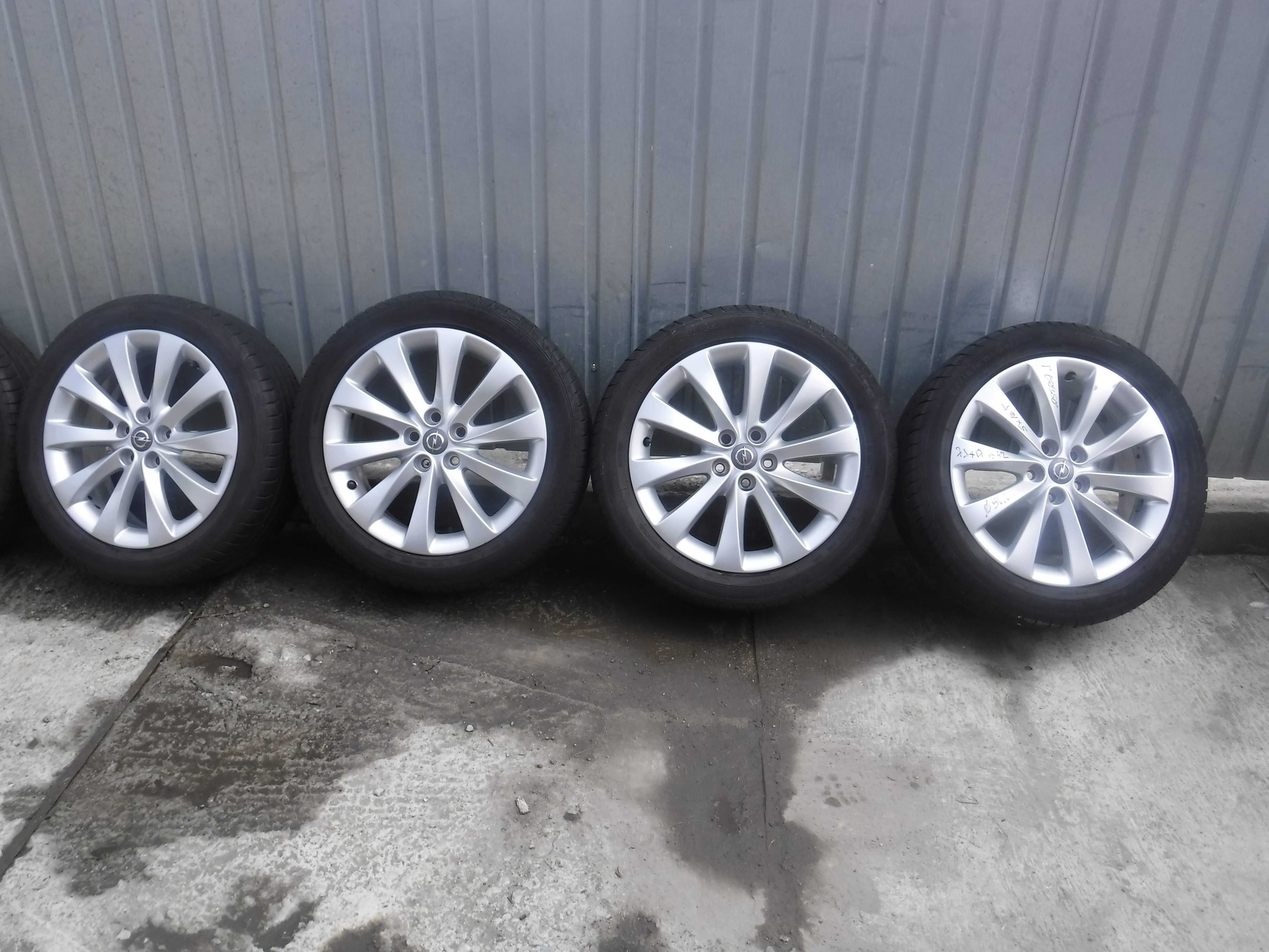 Jante Opel Astra J 5x105  vara  215 50 17 Goodyear Efficient gripp