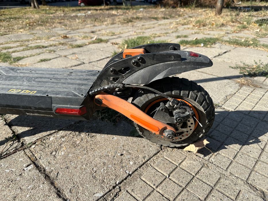 Продавам електрическа тротинетки  kukirin g2 pro